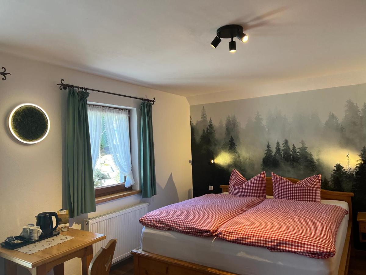 Schwarzwald-Hotel Kraeutle Фельдберг Екстер'єр фото