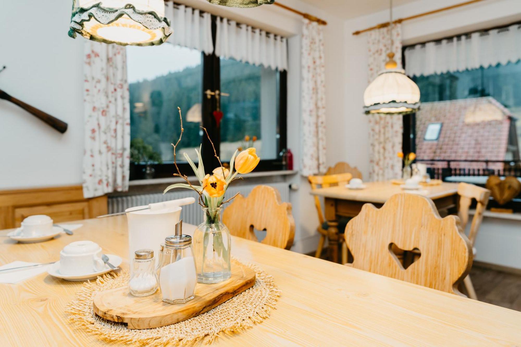 Schwarzwald-Hotel Kraeutle Фельдберг Екстер'єр фото